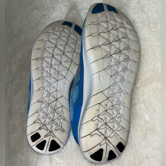 Nike Free Run Light Blue Running Shoes - Picture 5 of 9